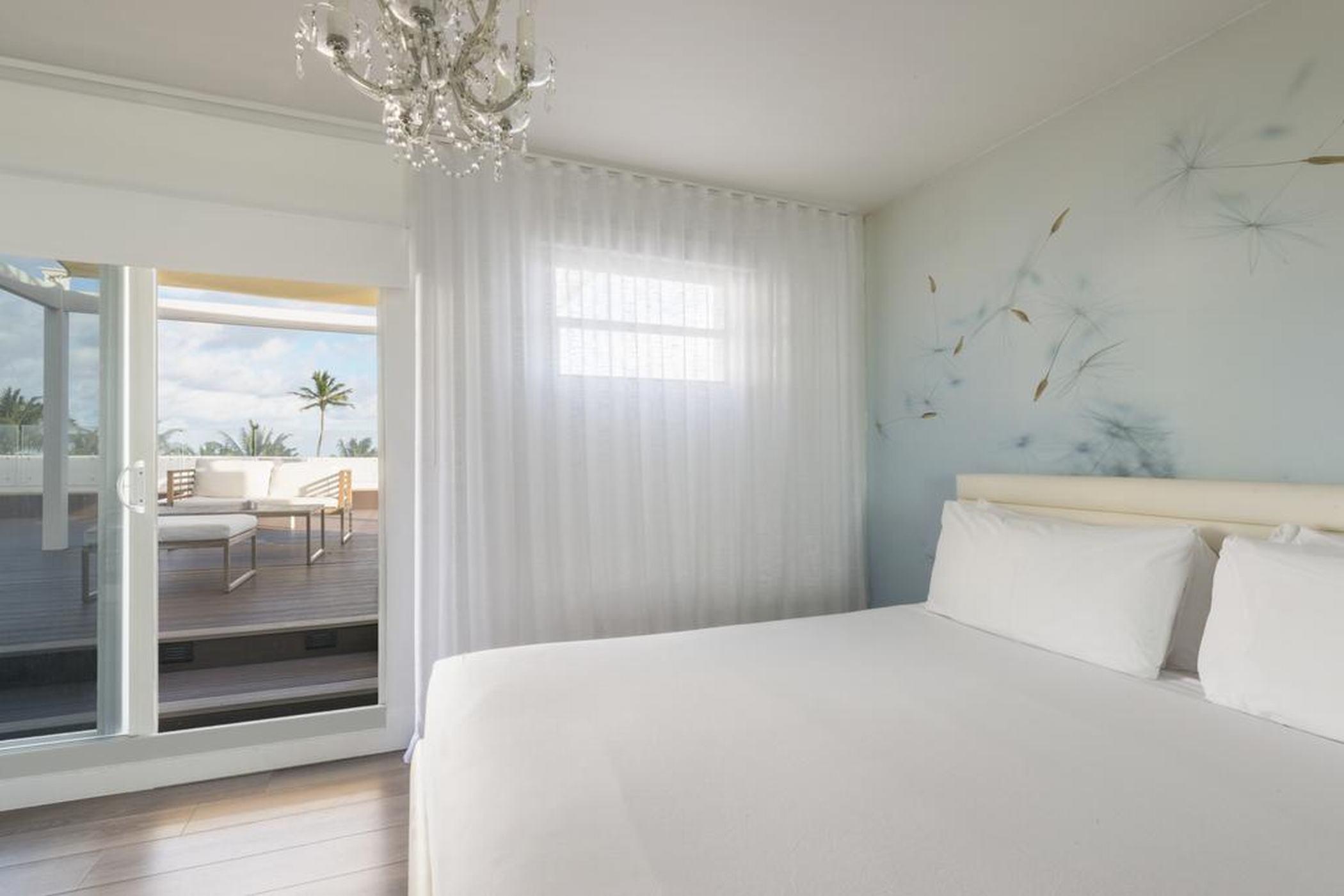 Penguin Hotel Маями Бийч Екстериор снимка