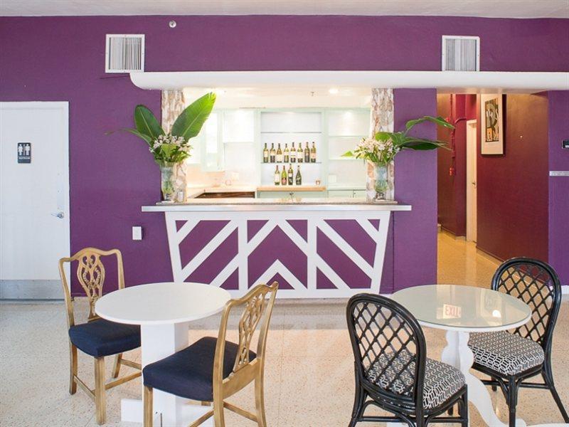 Penguin Hotel Маями Бийч Екстериор снимка